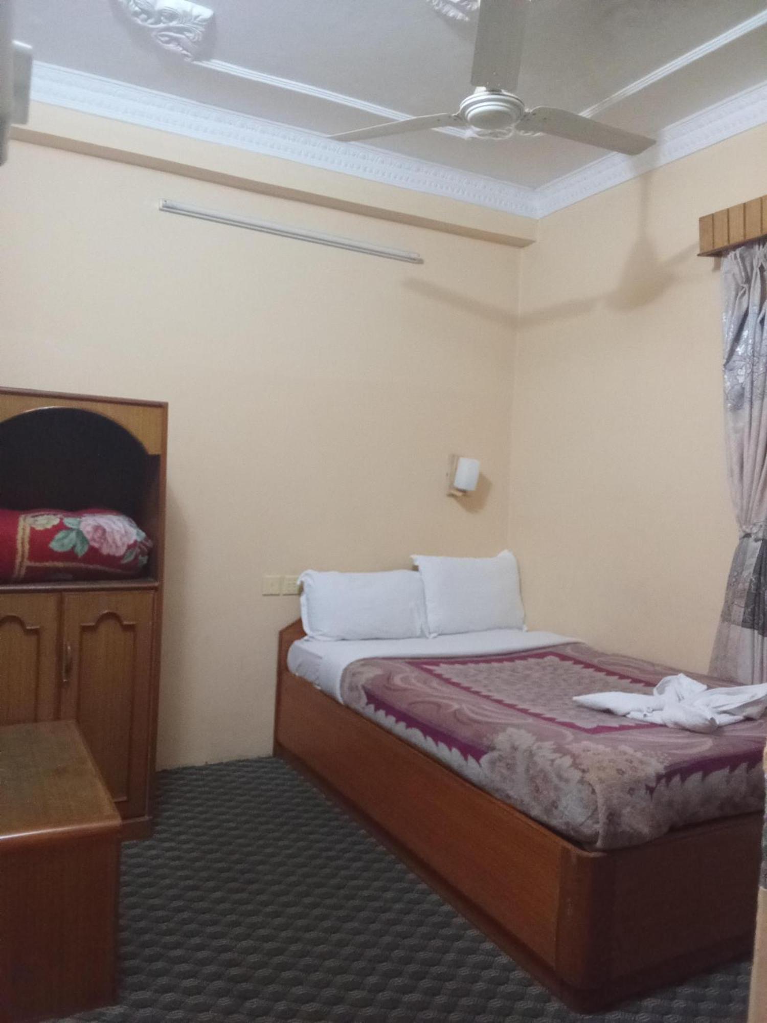 Hotel Celestyinn Pokhara Dış mekan fotoğraf